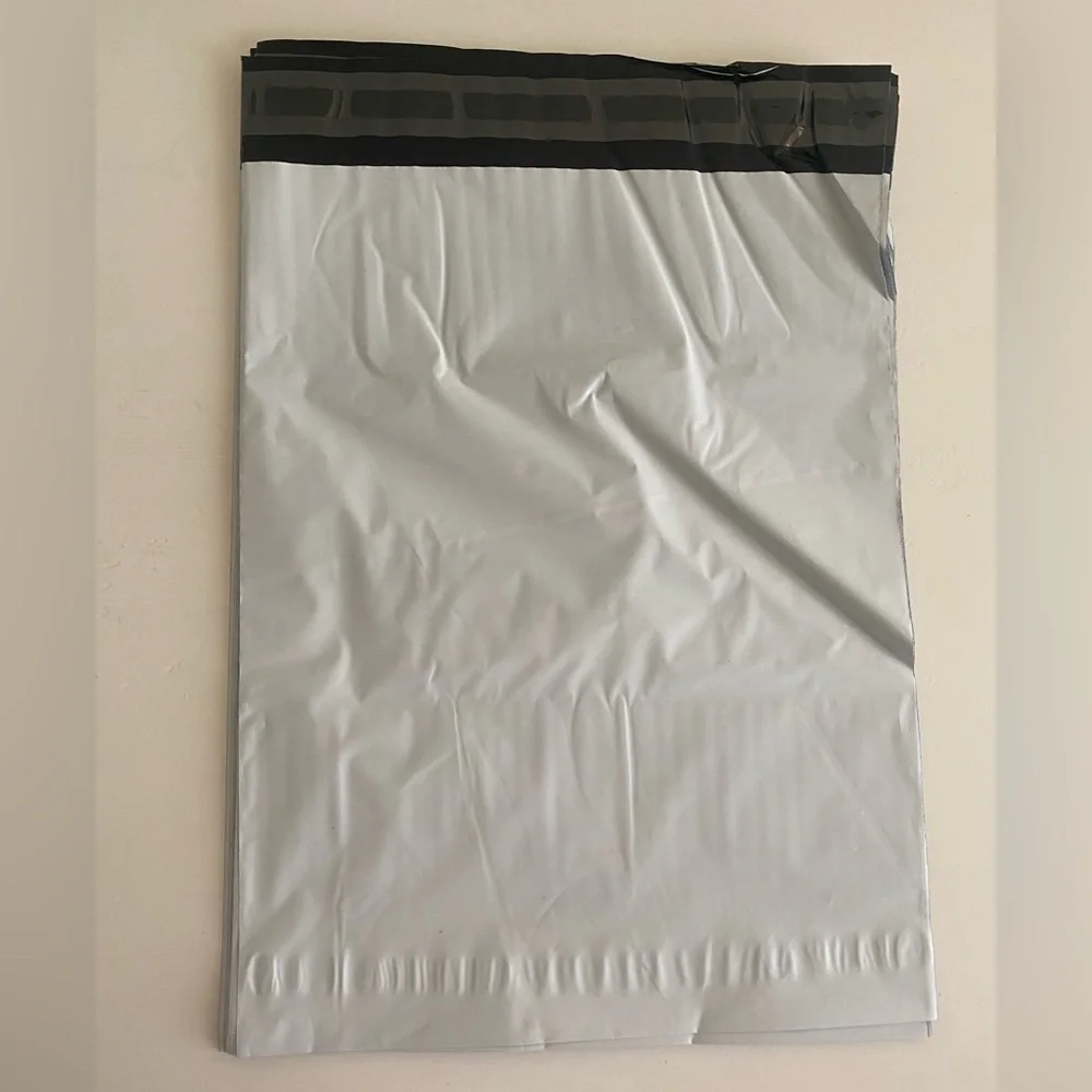 25 White Poly Mailers & 25 Thank you Stickers